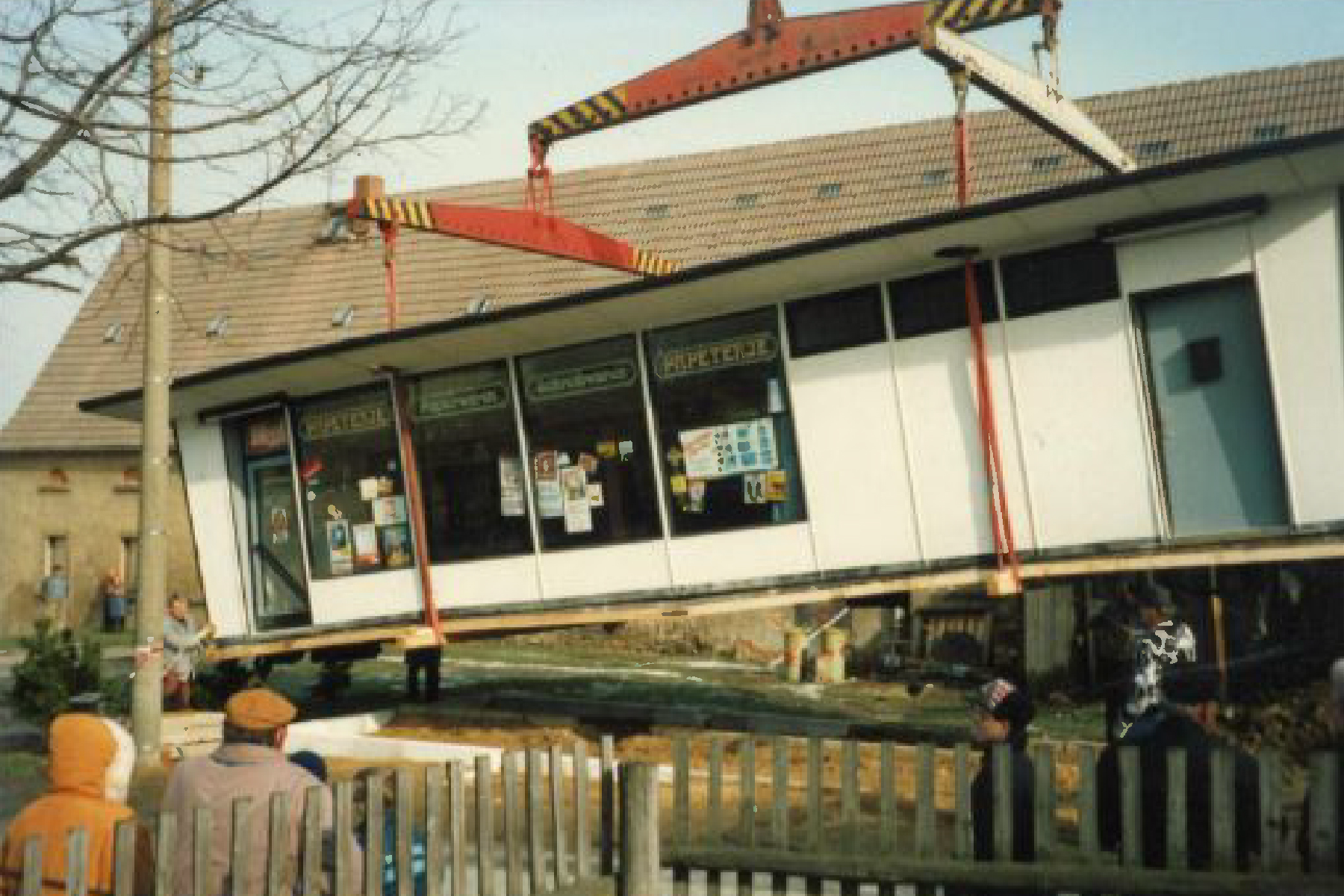 Der Kiosk hebt ab